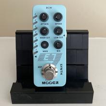 Mooer E7 Synth Guitar Synthesizer